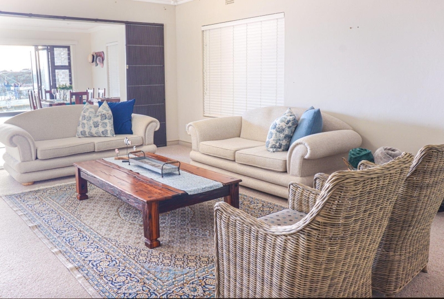 To Let 3 Bedroom Property for Rent in Onrus Western Cape